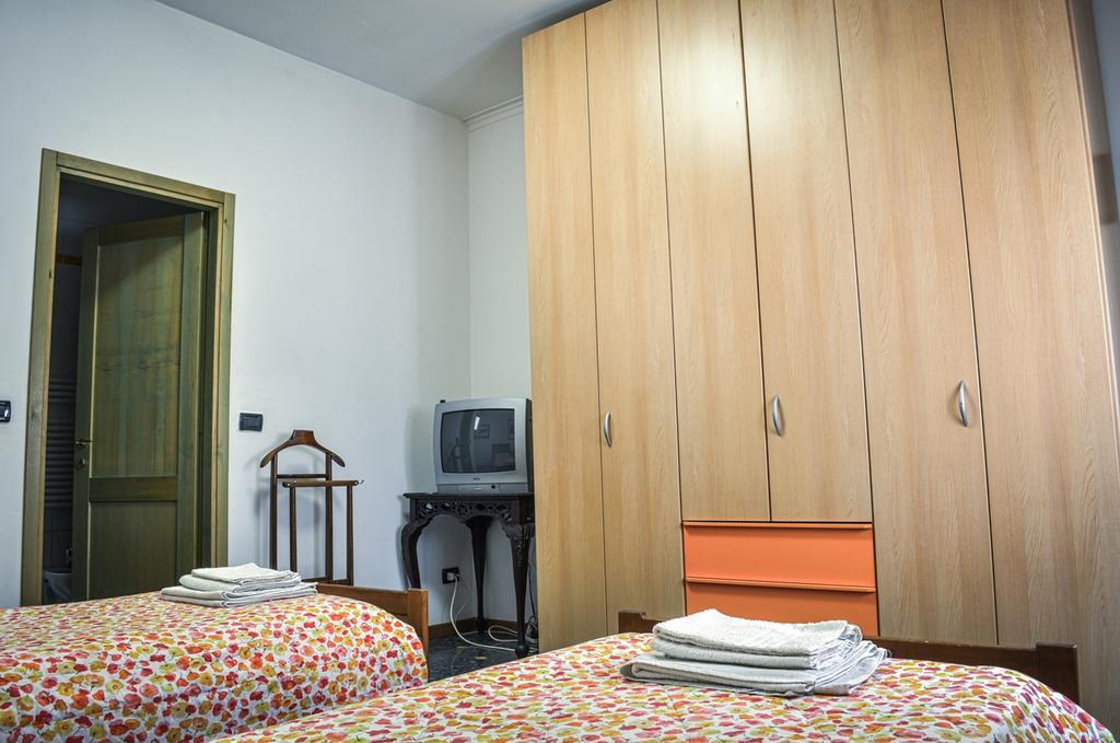 Bed And Breakfast Arcobaleno Болонья Екстер'єр фото
